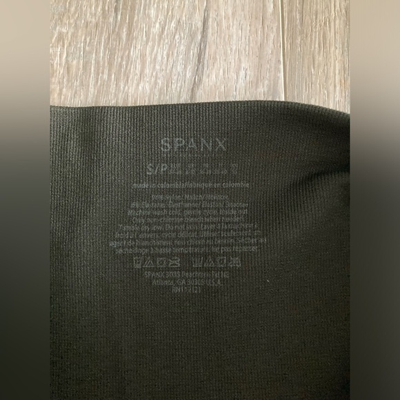 SPANX High-Waisted Black Leggings - Picture 4 of 5